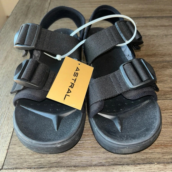 Astral men’s sandals NEW - Picture 2 of 10